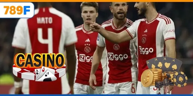 Hàng tiền vệ kiểm soát thế trận tổng thể